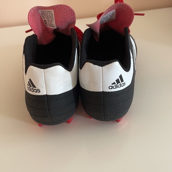 Adidas boys cleats - Picture 5 of 7